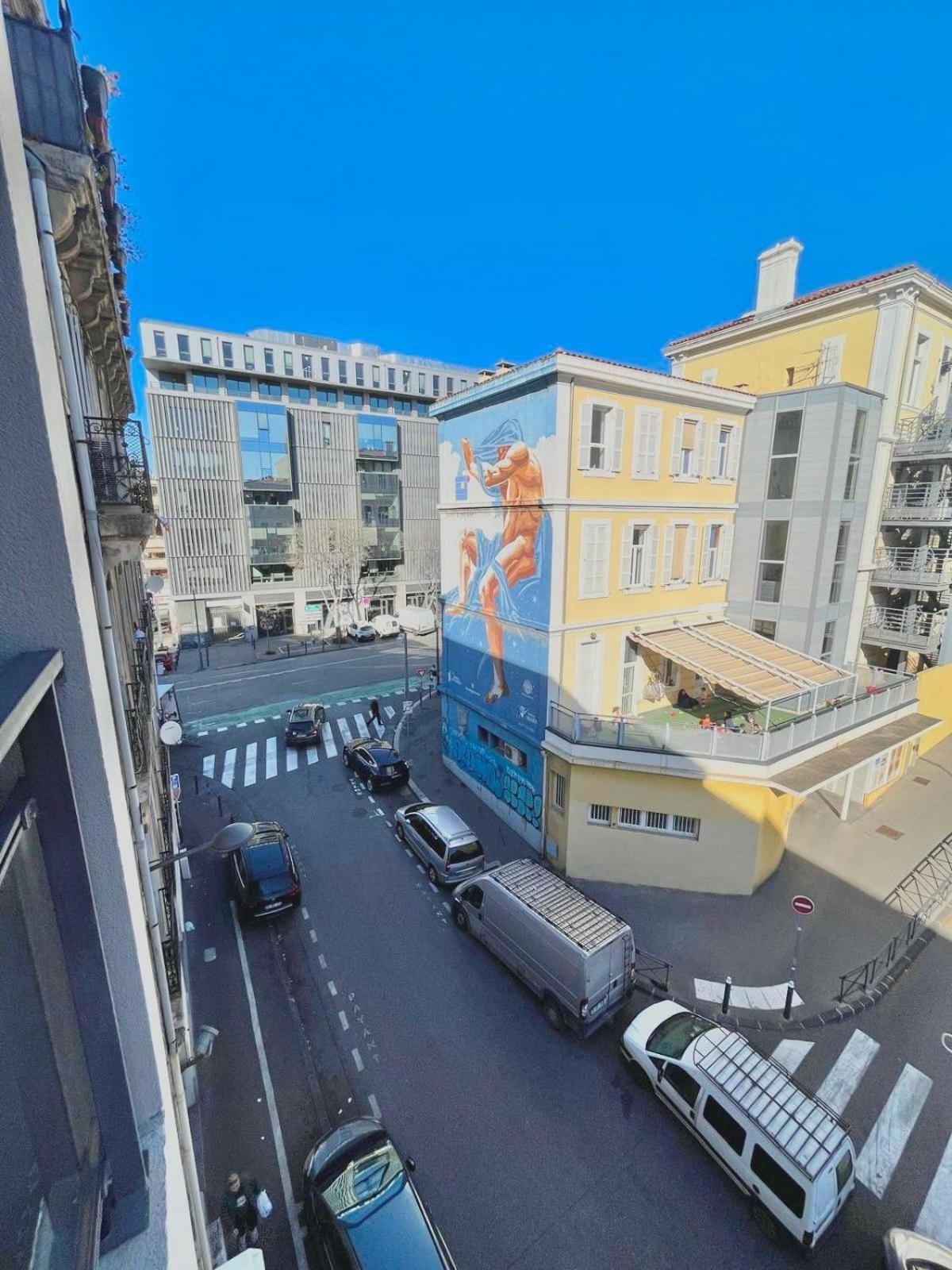 Le 13Or - Appartement De Charme En Plein Centre Ville Avec Parking Et Jolie Terrasse - Panier Joliette Vieux Port Marseille Luaran gambar