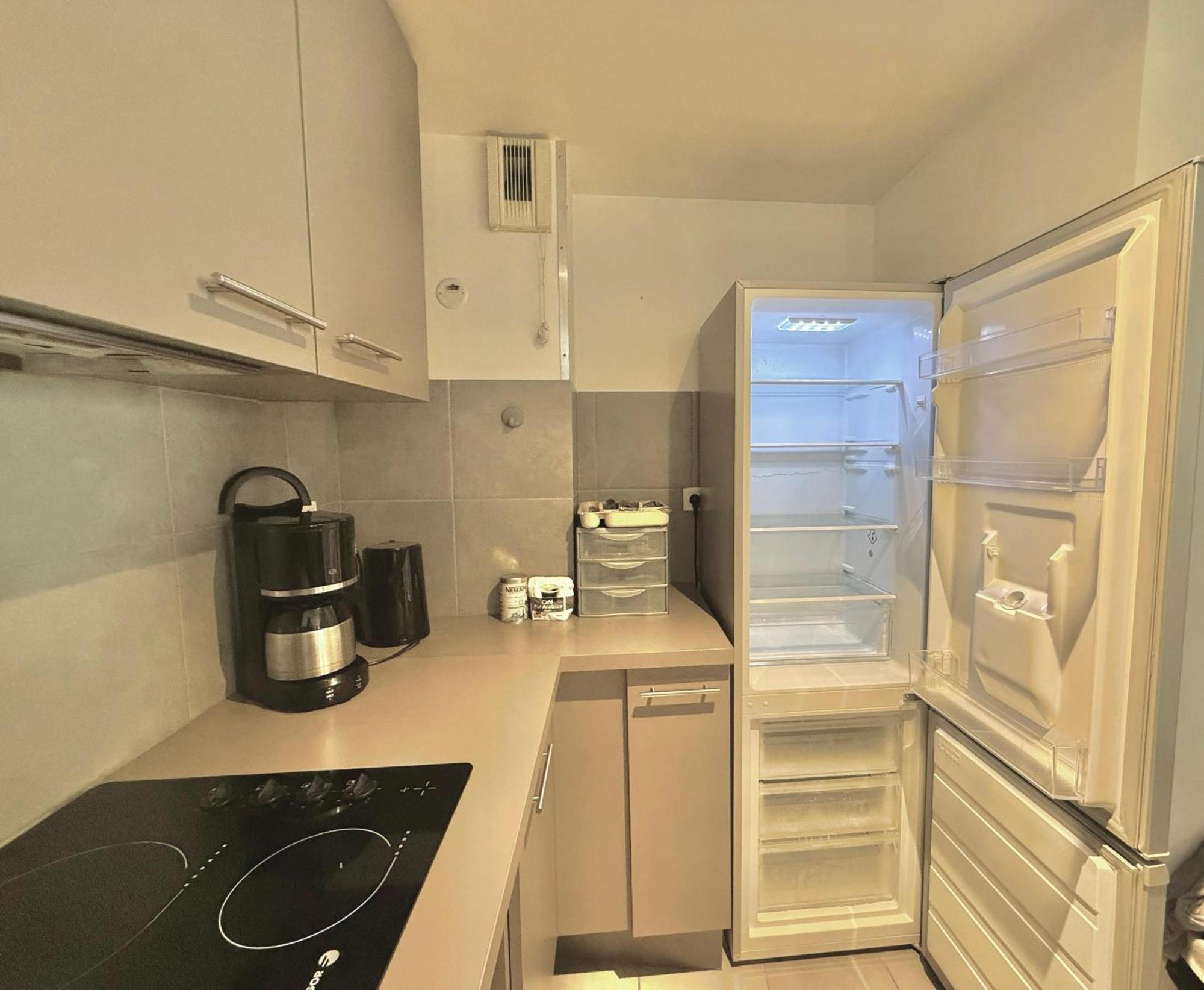 Le 13Or - Appartement De Charme En Plein Centre Ville Avec Parking Et Jolie Terrasse - Panier Joliette Vieux Port Marseille Luaran gambar
