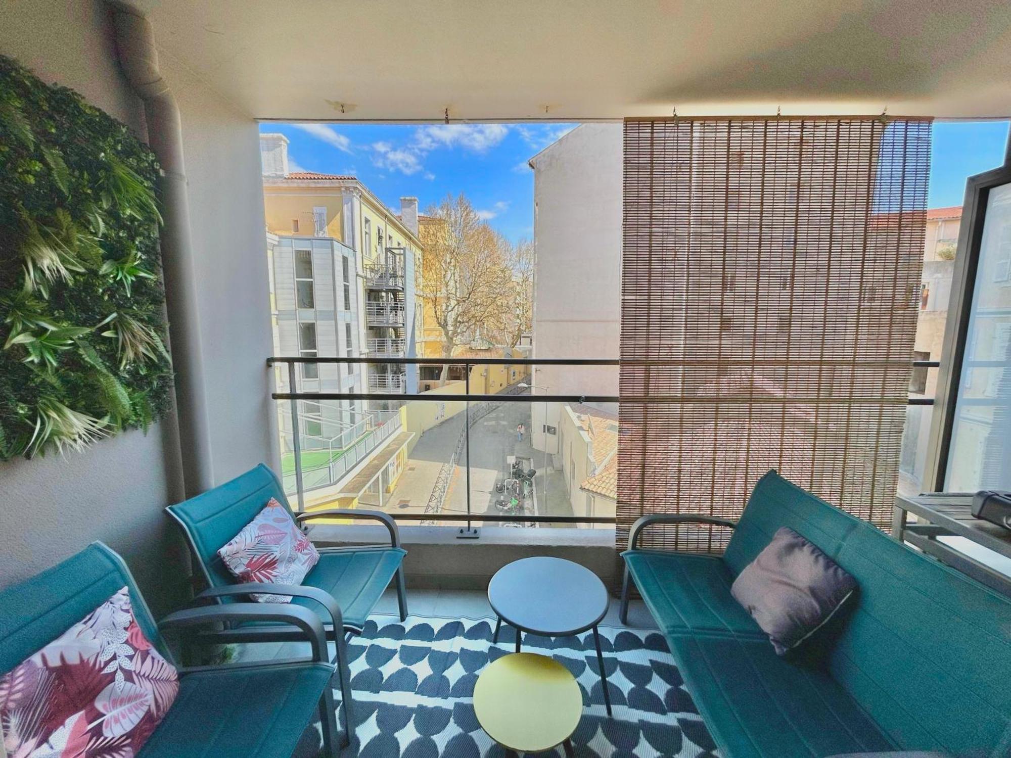 Le 13Or - Appartement De Charme En Plein Centre Ville Avec Parking Et Jolie Terrasse - Panier Joliette Vieux Port Marseille Luaran gambar
