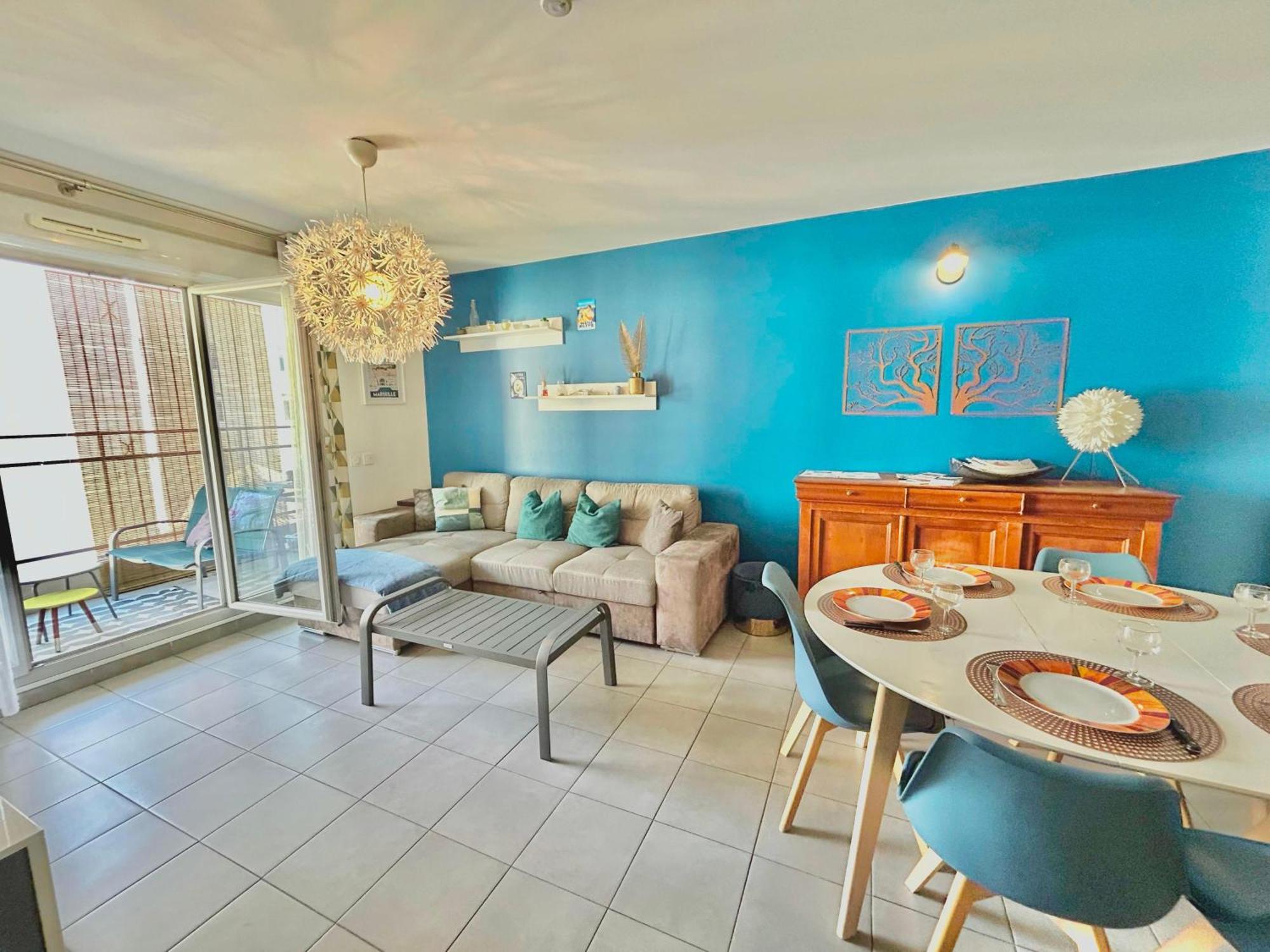 Le 13Or - Appartement De Charme En Plein Centre Ville Avec Parking Et Jolie Terrasse - Panier Joliette Vieux Port Marseille Luaran gambar